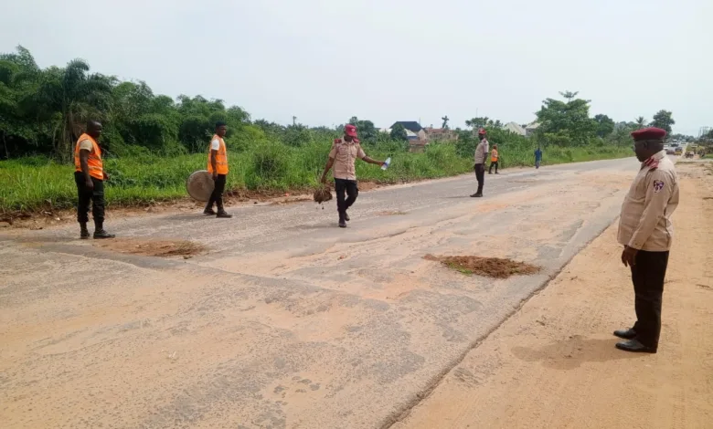 FRSC clears road obstructions in Ondo, renews efforts to ease traffic congestion 1 74e54bb5 395f 46d2 a84e 21e92411c771