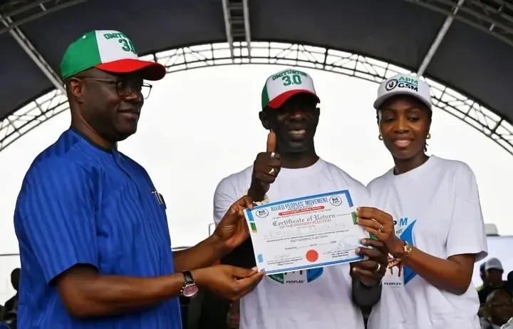 Makinde presents Bimbo Adekanmbi as Oyo APM governorship candidate 1 8a1ae199 c828 4d3a a2e1 ad0f30028c5c