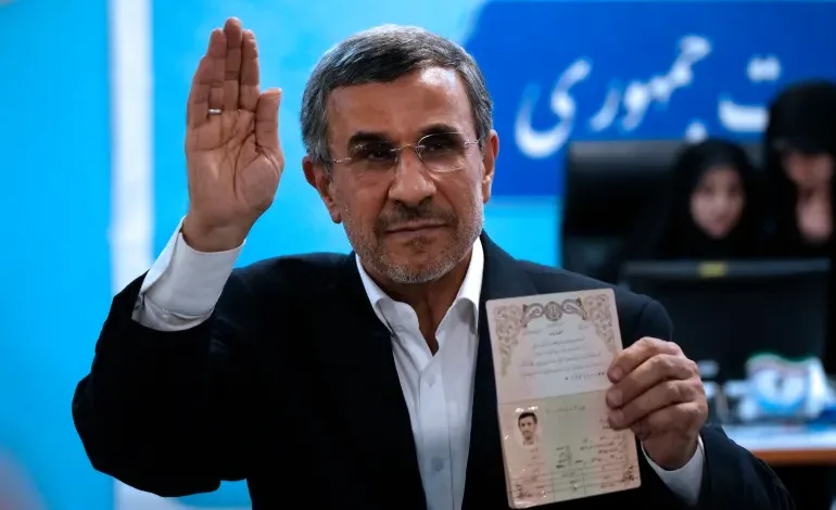 US and Israel planned to install Ahmadinejad as Iranian leader, NYT says 1 ap 69a49114dcb4e 1772392724
