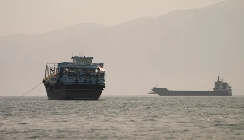 US says it has agreed to 'stand down' after exchange of strikes with Iran 1 b244c380 7368 11f1 8546 8f19e4fe30f4.jpg