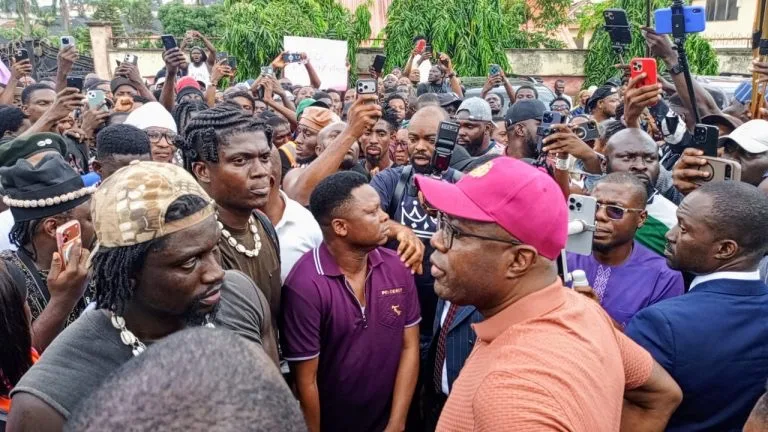 Makinde meets protesters, assures decisive action on Oriire abduction 1 ee9bbaa7 00c8 4067 a010 7b36219c1cc5