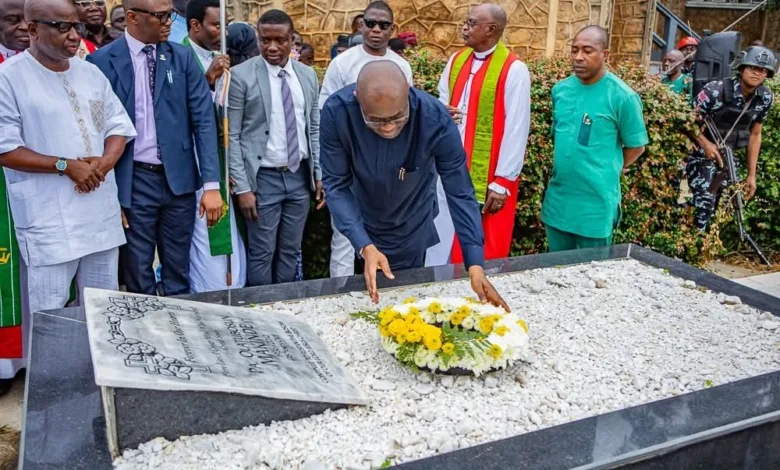 Makinde pays tribute to late father at 14th memorial service 1 556adfd4 4f8a 4b45 b426 486cff248ce8