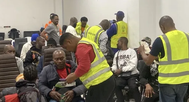 40 more Nigerians return from South Africa, total hits 1,174 1 Nigerian returnees from South Africa