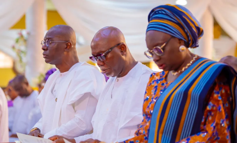 Sanwo-Olu calls for self-reflection at ex-Ondo commissioner's funeral 5 Pix 2640