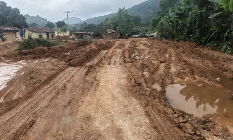 FG begins emergency repairs on two failed Ekiti roads 1 94667b33 0c2e 42b4 a803 5e8d64ae841e