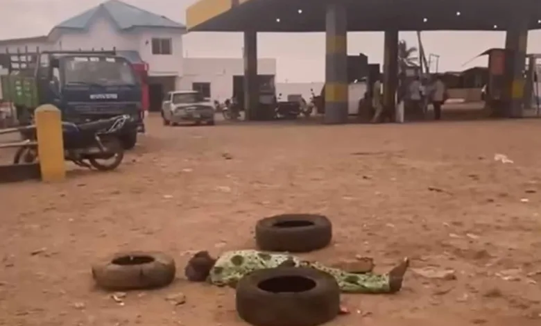 Man collapses, dies at Ikare Junction in Ondo 1 d3de0a40 b69e 4fd1 8ee0 e8af1521ba0c