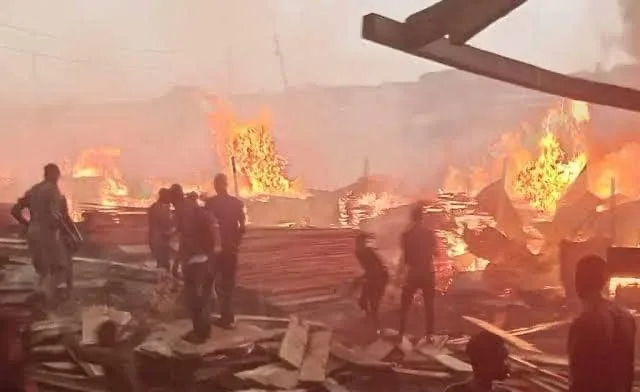 Oyo govt to assess Oranyan Market fire damage, support victims 1 eb03f9a5 da8e 4bb3 8f97 f09d80f831e9