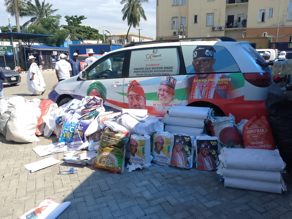 Owode Motor Spare Parts Dealers back Tinubu, Hamzat with campaign vehicle, souvenirs 8 1002691171