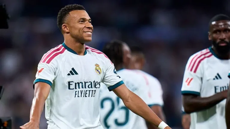 El Clásico: Real Madrid stun Barcelona 2-1 with late Mbappé winner 1 92653260 aee7 11f1 9fae e7bfdb7c95f7.jpg 1789251317 768x432 1