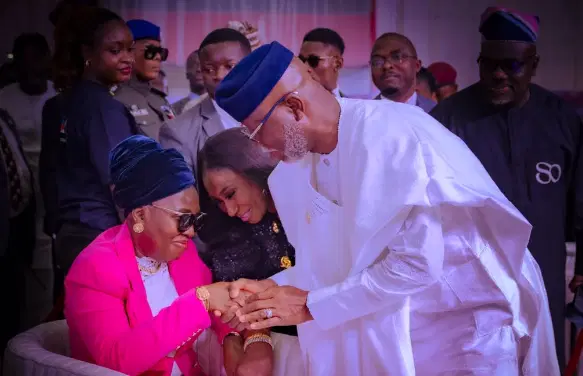 Aketi at 70: Aiyedatiwa’s gesture melts ice as Betty Akeredolu hails governor — by Mayegun Oloriegbe 1 Akeredolu wife