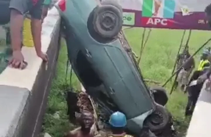 Tragedy as car somersaults into canal near Third Mainland Bridge 1 Screenshot 20261016 150916 X 1